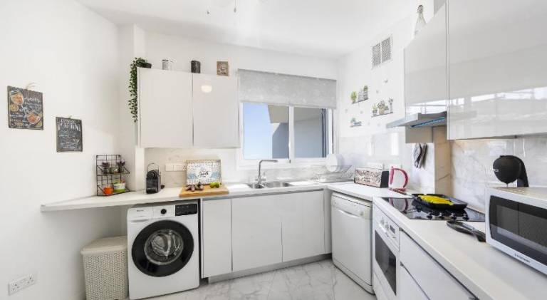Fully equipped spacious apartment with patio | Pets allowed — photo 5