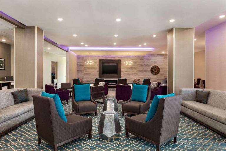 La Quinta by Wyndham Gainesville — photo 2