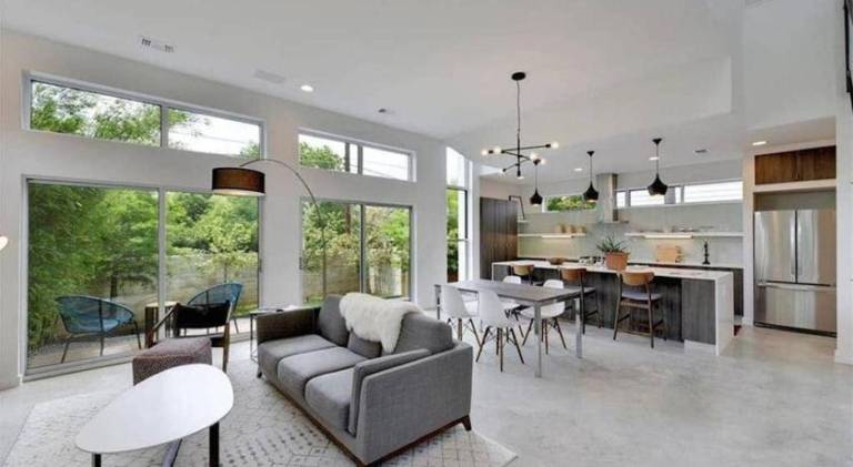Stunning Modern Home w Pool and Hot Tub in DT — photo 2