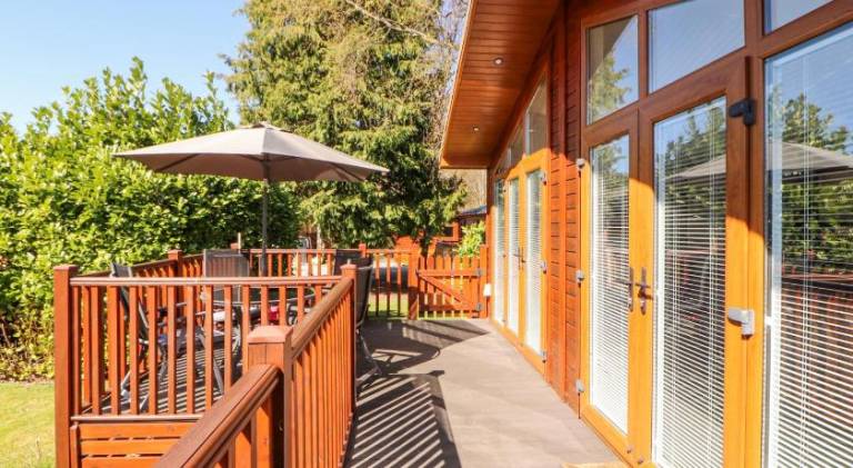 House with pool in Windermere