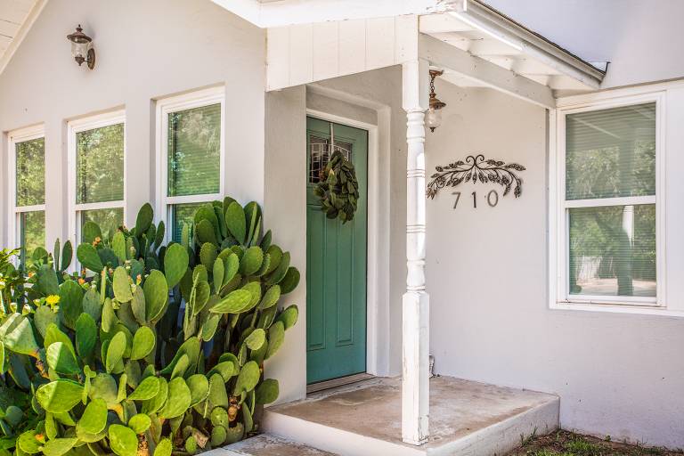 House with hot tub | Mountain view — photo 4