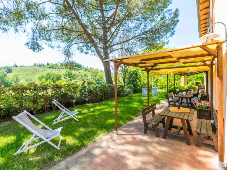 Rental apartment with terrace, garden & barbecue | Nature view — photo 4