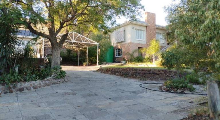 House with pool in Beaufort West