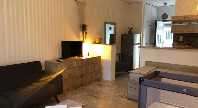 Apartment with 1 room for 5 persons — photo 2