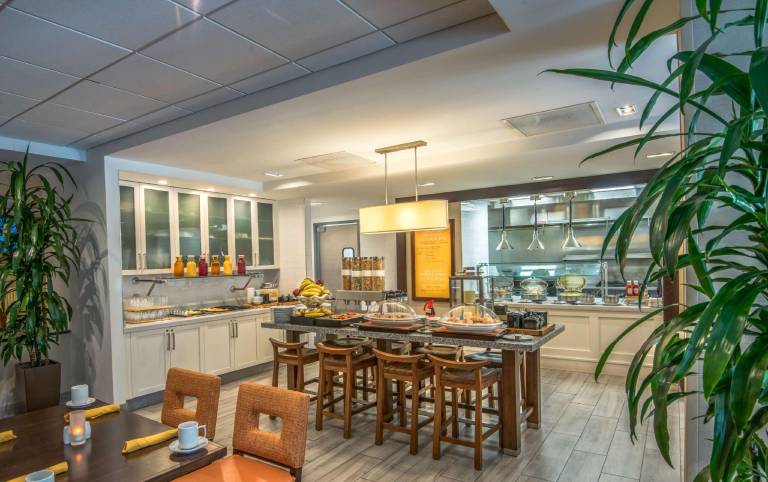 Hilton Garden Inn Reagan National Airport — photo 4