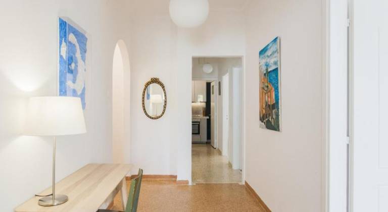 Elegant 2 Bedroom 2 Bathroom Apartment in Athens Vibrant Centre! VL5 — photo 3