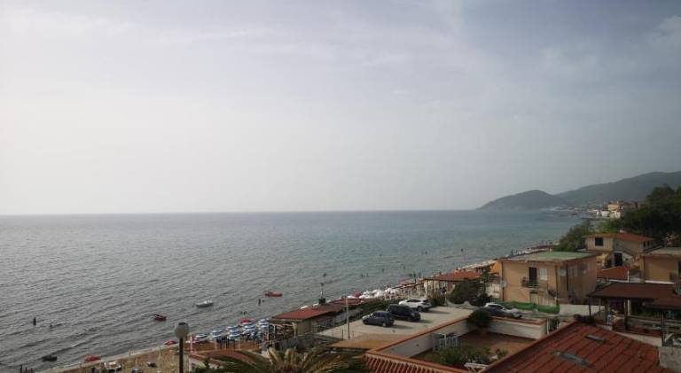 Charming holiday apartment with jacuzzi & garden | Close to the beach | Pets allowed in Castellabate