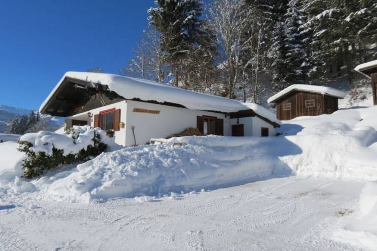 House with yard, terrace & barbeque — photo 2
