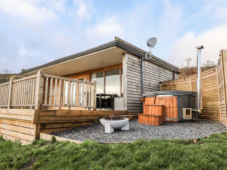 Children-friendly cottage with jacuzzi, yard & barbeque | Pet-friendly — photo 3