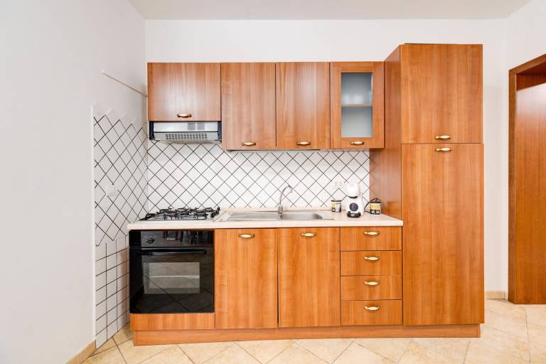 Rental apartment with patio & yard | Pets allowed — photo 4