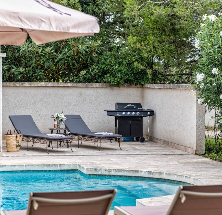 Villa with garden, private pool & grill — photo 4
