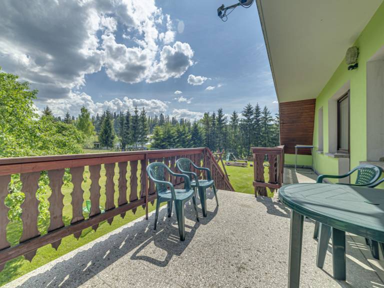 Holiday apartment with pool, terrace & yard | Mountain view — photo 5