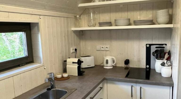 Wonderful lodge with sauna, grill & patio | Dogs allowed — photo 5