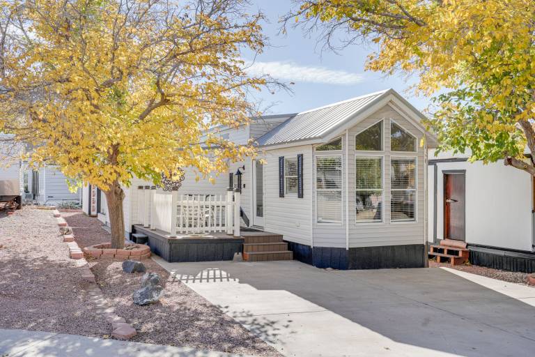 Cottage Hurricane
