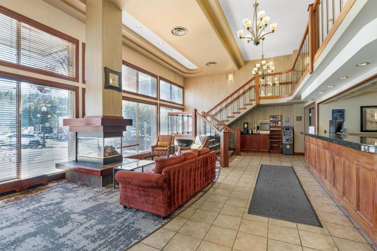Best Western Plus Baker Street Inn — photo 3