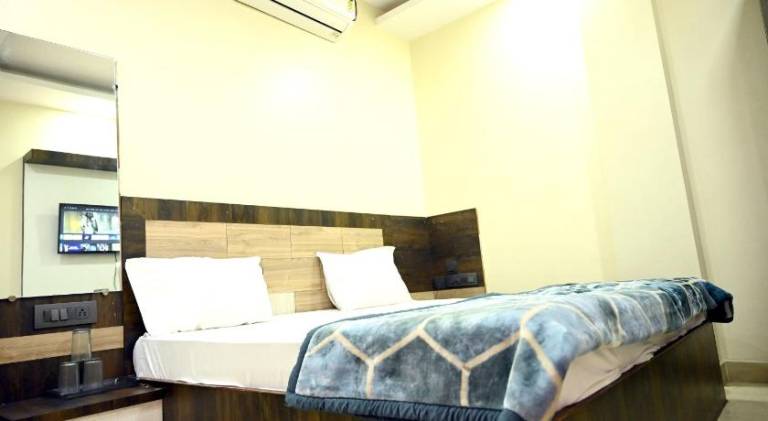 Hotel Crystal
