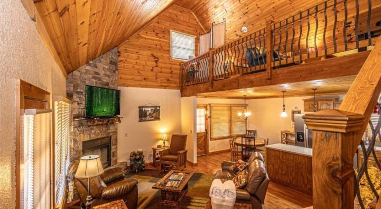Vacation home with jacuzzi — photo 2