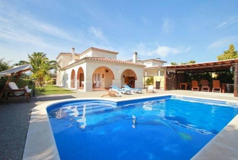 Villa Vall-llobrega
