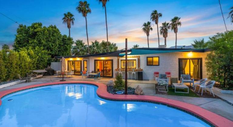 Vacation home with pool | Good for workation | Pets allowed in Palm Springs, CA