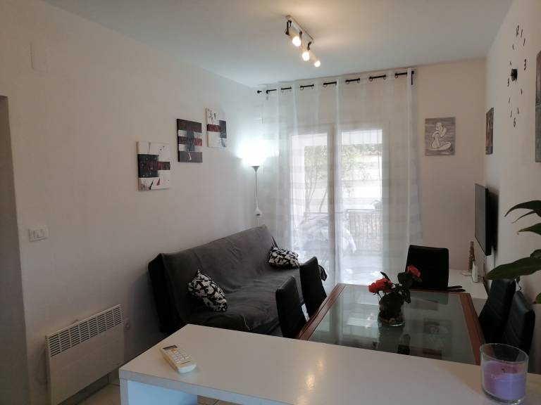 Ferienwohnung in Ražanj mit Terrasse, Klimaanlage, W-LAN, Waschmaschine (3567-1) — photo 2
