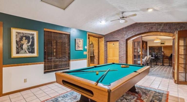 Big house | Perfect for remote work | Dogs allowed in Cleveland, OH