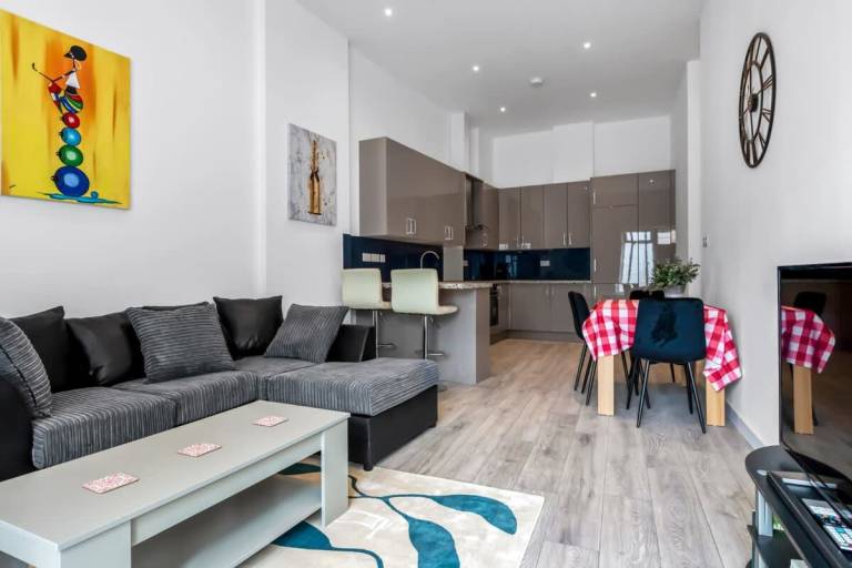 Apartment Guildford