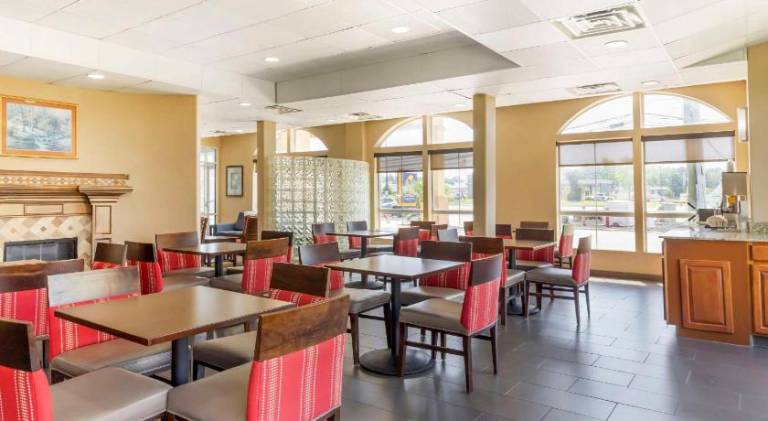 Comfort Inn & Suites Chesapeake - Portsmouth — photo 4