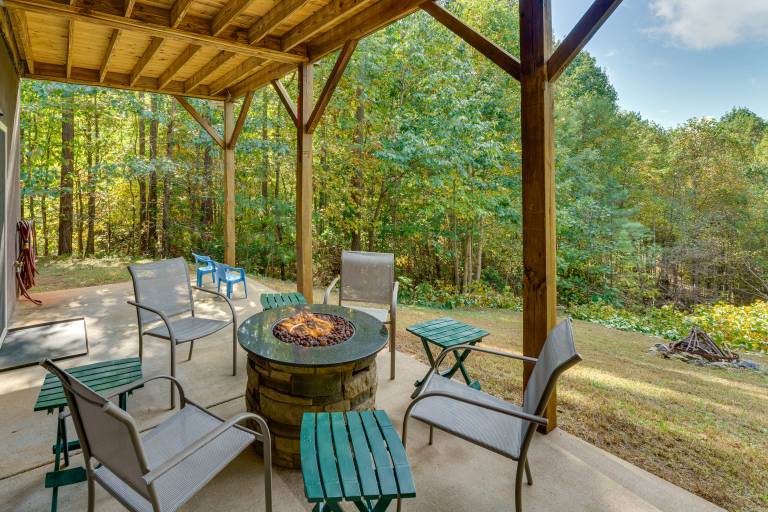 Deck Grill & Fire Pit Blue Ridge Mountain Cabin