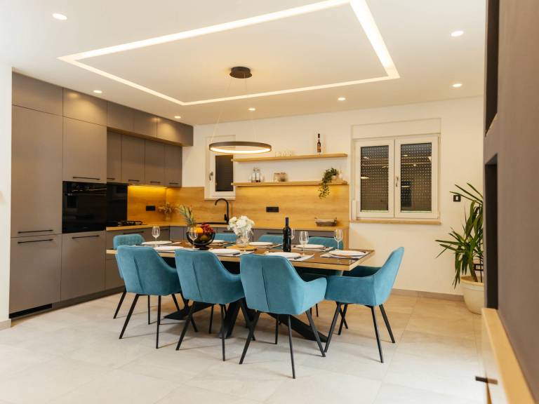 House with private pool, BBQ & terrace | Nature view — photo 5