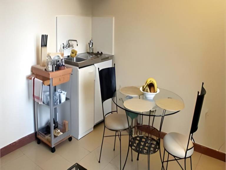 Rental apartment with terrace & garden in Barcelona