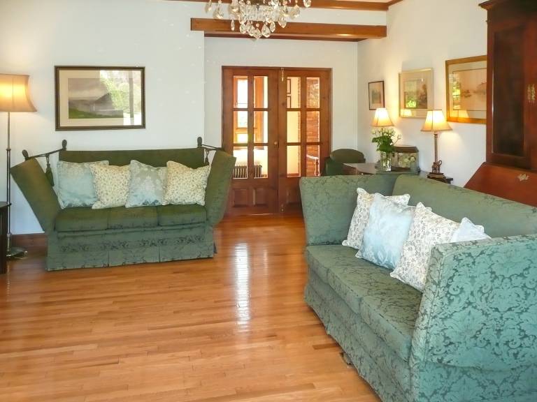 Cottage with yard & terrace | River view — photo 3