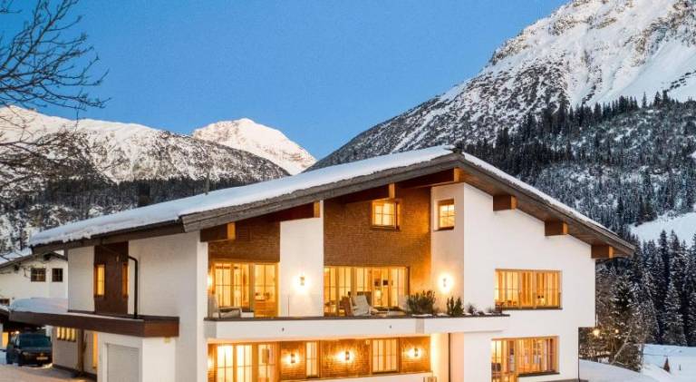 Ample chalet | Ski nearby | Good for workation | Pets are welcome in Lech am Arlberg