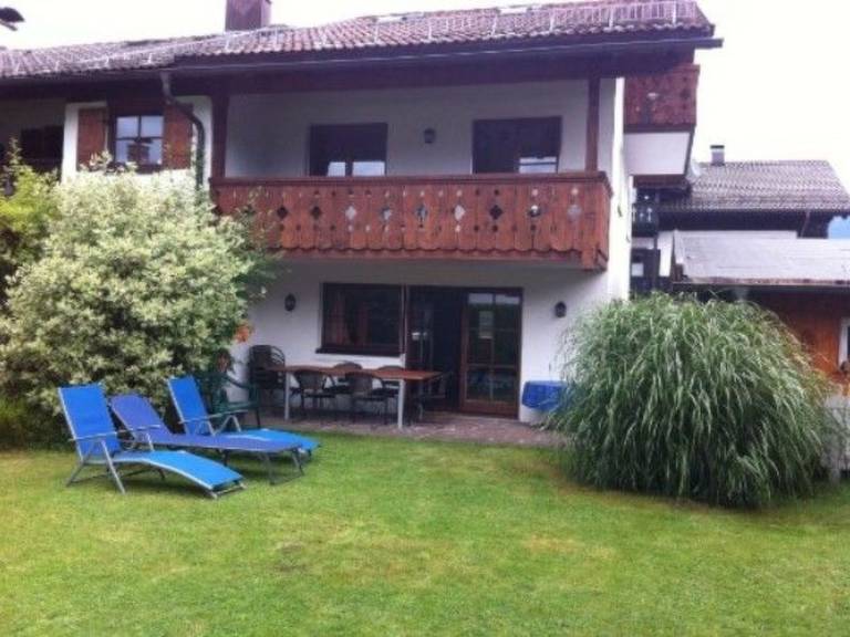 Tolles Ferienhaus in Garmisch-Partenkirchen mit Sonniger Terrasse — photo 2