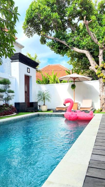 Villa with private pool, terrace & garden in Bali
