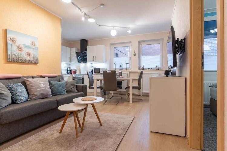 Holiday apartment with yard — photo 3