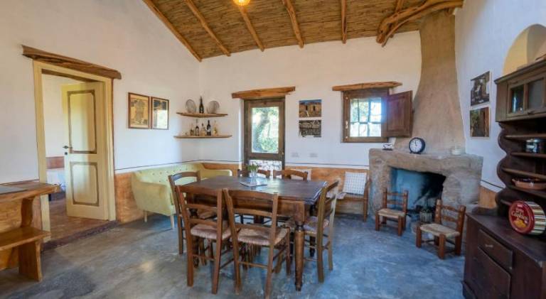 Holiday apartment with garden — photo 4