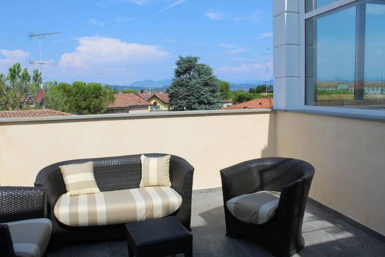 Serviced apartment with 2 rooms for 6 persons — photo 4