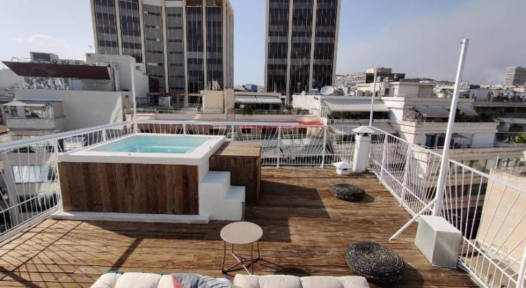 Unique solar penthouse with jacuzzi and sauna in central Athens — photo 4