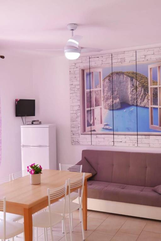 Apartment with 1 room for 5 persons — photo 4