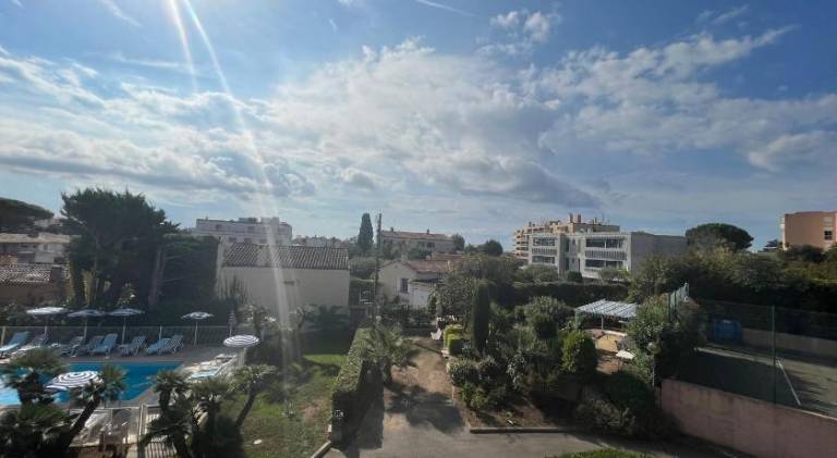Fully equipped apartment with BBQ, private pool & patio | Next to the beach | Pets allowed — photo 4