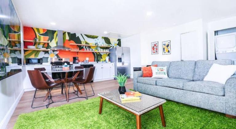 Apartment with 2 rooms for 6 persons — photo 3