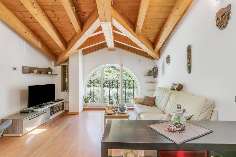 Ferienwohnung mit Hund inTurbel, Nago-Torbole Gardasee f&uuml;r max. 3 Personen