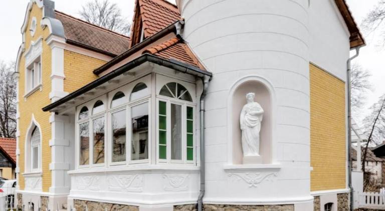 Villa with patio in Thale