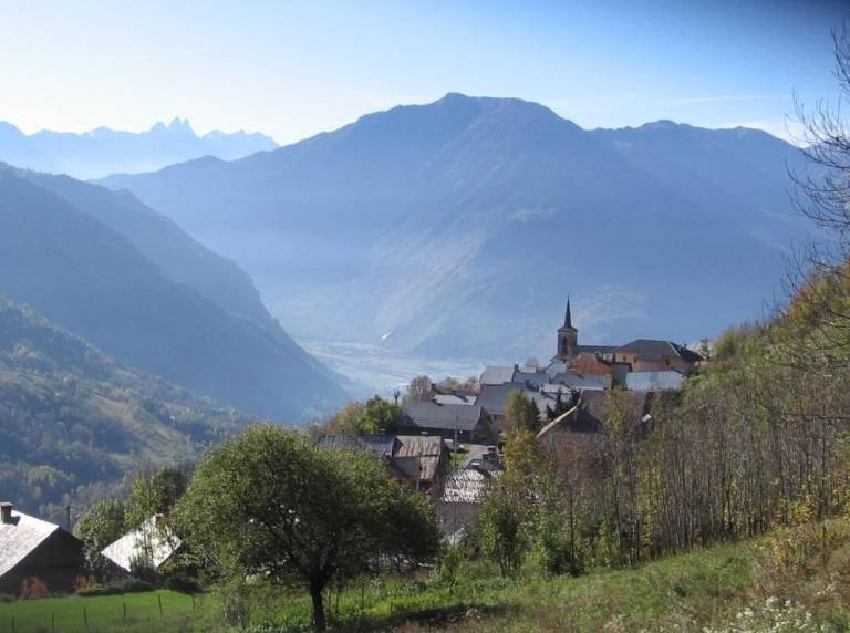 House  Montgellafrey