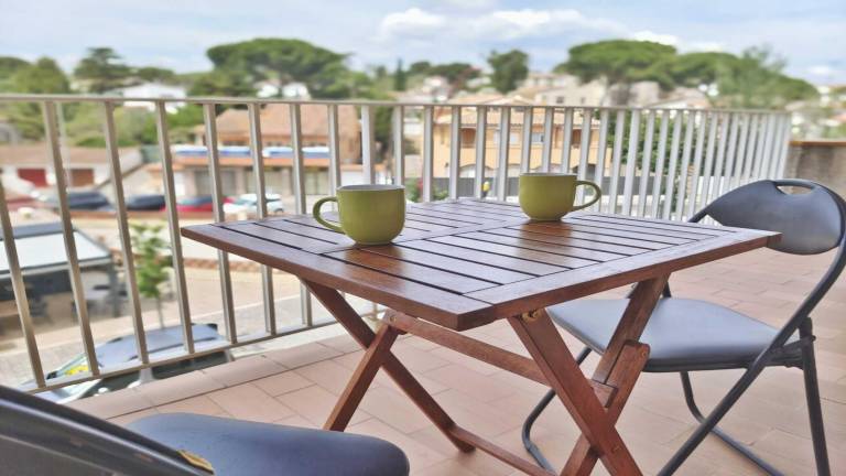Apartment with patio | Sea view — photo 2