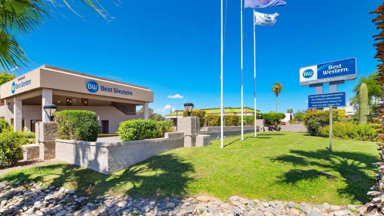 Best Western InnSuites Tucson Foothills Hotel and Suites