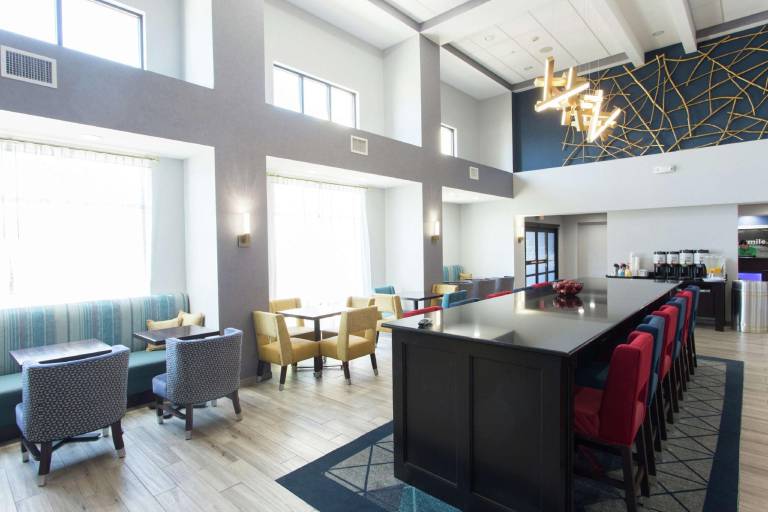 Hampton Inn & Suites Ankeny — photo 3