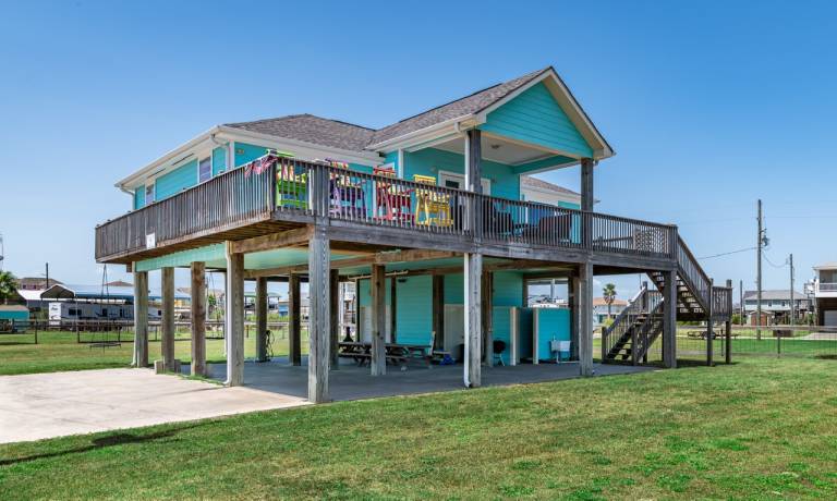 Vacation home with garden & grill | Pet-friendly in Bolivar, TX