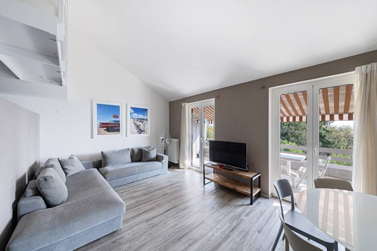 Child-friendly lovely rental apartment with garden, pool & BBQ | Pets are welcome — photo 3