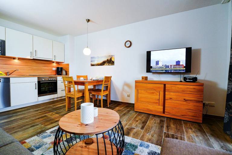 HZ13 – Seeblick-Ferienwohnung an der Strandpromenade Sahlenburg — photo 4